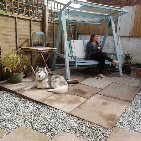 The Garden Room, Pets, Fridge Tv Chester Eksteriør billede